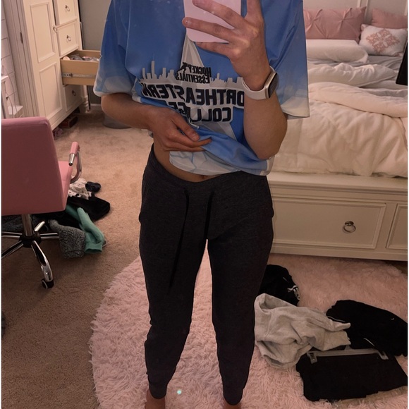 lululemon ready to rulu joggers - Picture 5 of 7